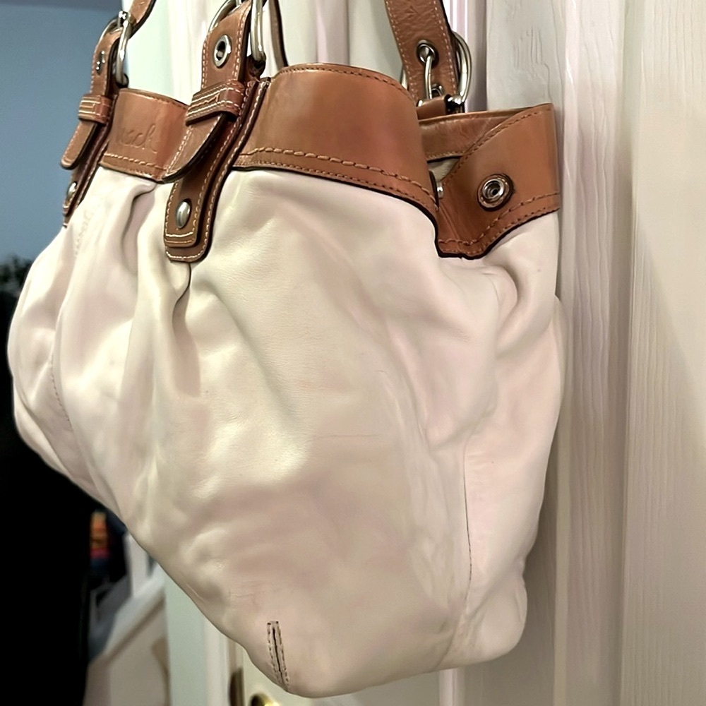 NWOTCoach~All Leather/Large Shoulder Bag/ Satchel/Shopper/ 100% Cowhide Leather - Picture 2 of 11